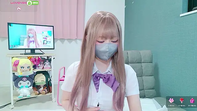 -M Hinano  online show from June 12, 1:21 pm