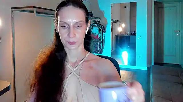Mila Anders online show from March 31, 4:57 am