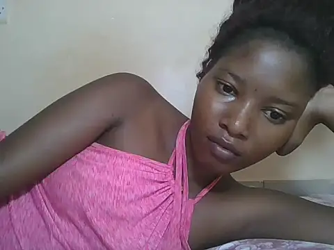 Snapshot of sexyjanett chatting on January 17, 5:01 am sexyjanett online show from January 17, 5:01 am