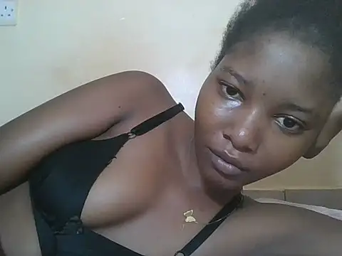 Snapshot of sexyjanett chatting on February 5, 5:01 am sexyjanett online show from February 5, 5:01 am