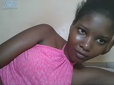 Snapshot of sexyjanett chatting on February 6, 8:07 am sexyjanett online show from February 6, 8:07 am