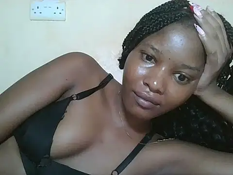 Snapshot of sexyjanett chatting on April 13, 12:49 am sexyjanett online show from April 13, 12:49 am