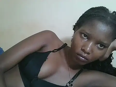 Snapshot of sexyjanett chatting on May 2, 5:01 am sexyjanett online show from May 2, 5:01 am
