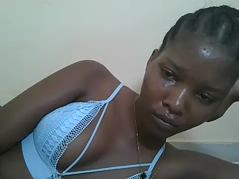 Snapshot of sexyjanett chatting on May 6, 5:03 am sexyjanett online show from May 6, 5:03 am