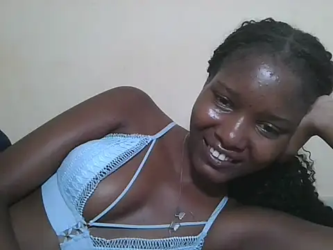 Snapshot of sexyjanett chatting on May 20, 5:19 pm sexyjanett online show from May 20, 5:19 pm