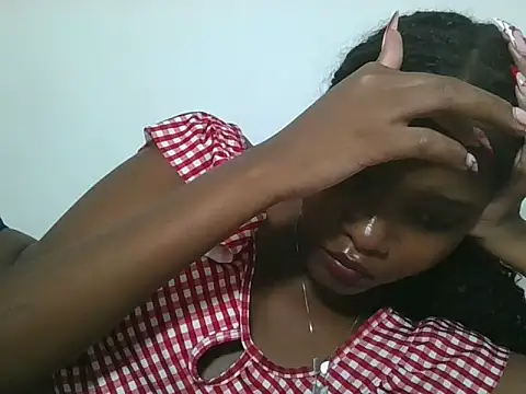 Snapshot of sexyjanett chatting on May 27, 5:21 pm sexyjanett online show from May 27, 5:21 pm