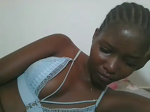 Snapshot of sexyjanett chatting on June 8, 5:35 pm sexyjanett online show from June 8, 5:35 pm