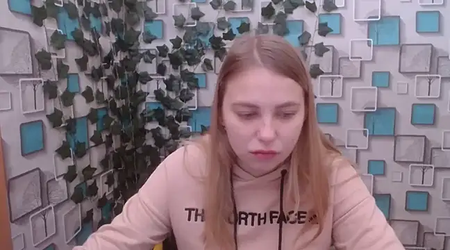 Snapshot of klerkarina chatting on December 2, 5:59 am klerkarina online show from December 2, 5:59 am