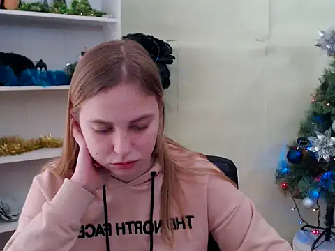 Snapshot of klerkarina chatting on December 7, 9:50 am klerkarina online show from December 7, 9:50 am