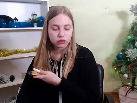 Snapshot of klerkarina chatting on December 26, 5:58 am klerkarina online show from December 26, 5:58 am