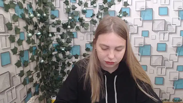 Snapshot of klerkarina chatting on January 20, 5:48 am klerkarina online show from January 20, 5:48 am