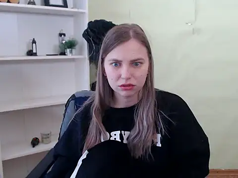 Snapshot of klerkarina chatting on February 23, 8:39 am klerkarina online show from February 23, 8:39 am