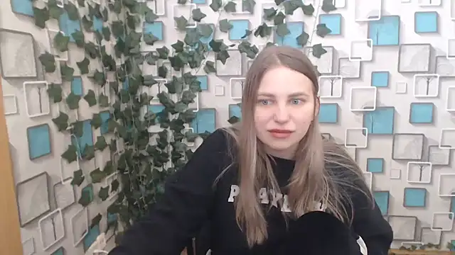 Snapshot of klerkarina chatting on March 3, 6:04 am klerkarina online show from March 3, 6:04 am