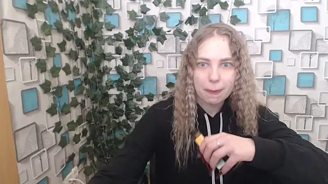 Snapshot of klerkarina chatting on March 6, 5:46 am klerkarina online show from March 6, 5:46 am