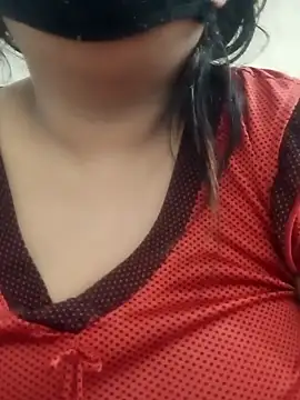 Snapshot of Amritt_Kour chatting on December 26, 11:24 pm Amritt Kour online show from December 26, 11:24 pm