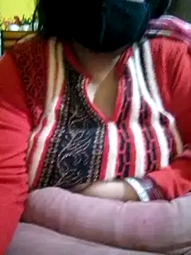 Snapshot of Amritt_Kour chatting on January 7, 9:35 pm Amritt Kour online show from January 7, 9:35 pm