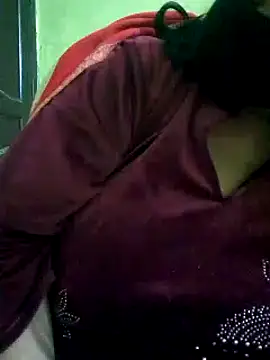 Snapshot of Amritt_Kour chatting on January 15, 8:16 pm Amritt Kour online show from January 15, 8:16 pm