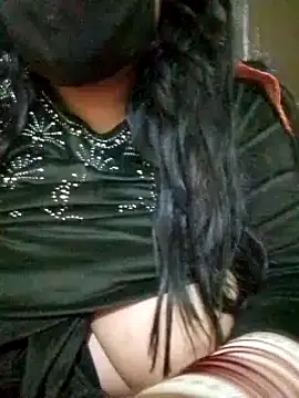 Snapshot of Amritt_Kour chatting on January 19, 10:39 am Amritt Kour online show from January 19, 10:39 am