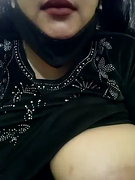 Snapshot of Amritt_Kour chatting on January 26, 7:21 am Amritt Kour online show from January 26, 7:21 am
