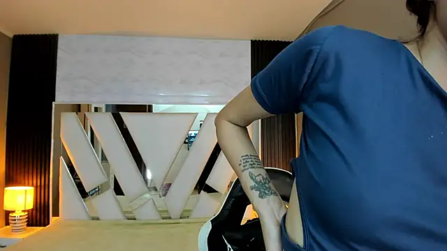 Linda4Petite online show from March 21, 6:22 pm