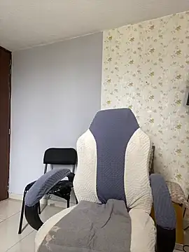 NatashaCruz- online show from March 20, 5:25 pm