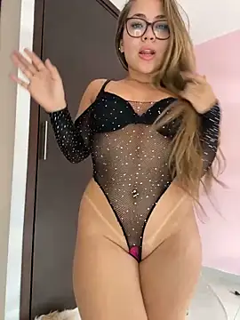 NatashaCruz- online show from February 19, 9:11 pm