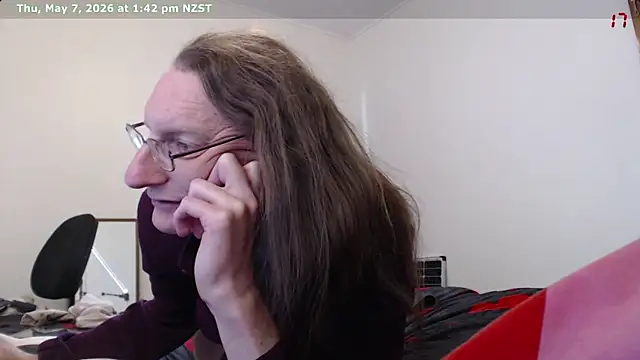 CDAdalyn online show from May 7, 1:44 am