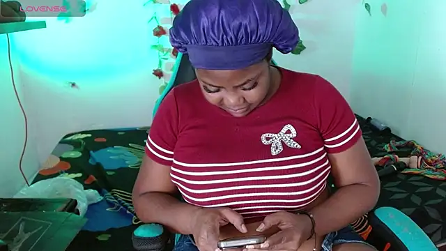 Snapshot of niawk_ chatting on April 2, 2:47 pm niawk online show from April 2, 2:47 pm