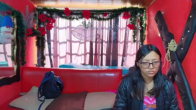 lesbiancuple online show from January 7, 1:35 pm