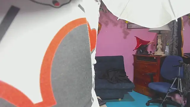 Snapshot of lesbiancuple chatting on March 12, 11:49 am lesbiancuple online show from March 12, 11:49 am