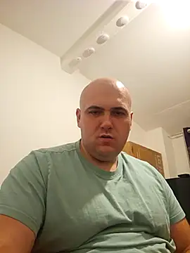 mario890605 online show from September 25, 10:13 pm