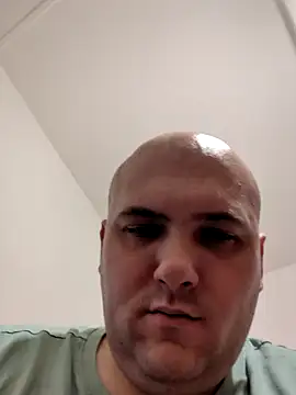 mario890605 online show from September 26, 10:47 pm