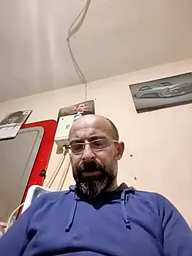 Snapshot of dangerx45 chatting on April 8, 5:02 pm dangerx45 online show from April 8, 5:02 pm
