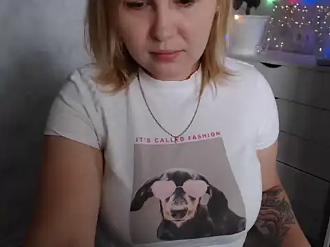 leeilawow online show from May 11, 6:41 am
