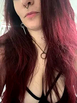 Snapshot of LunaMoongirl chatting on October 20, 1:11 pm LunaMoongirl online show from October 20, 1:11 pm