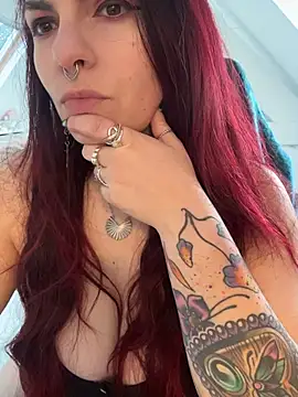 Snapshot of LunaMoongirl chatting on January 11, 9:03 am LunaMoongirl online show from January 11, 9:03 am