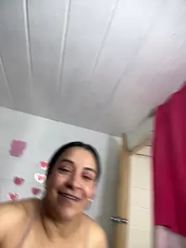 Snapshot of Dulce_Anita chatting on July 2, 6:58 pm Dulce Anita online show from July 2, 6:58 pm