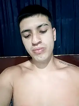 Snapshot of J_Rauw_ chatting on September 23, 3:09 am J Rauw online show from September 23, 3:09 am