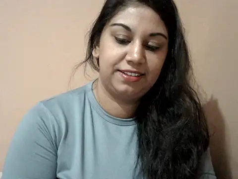 bellachow10 online show from May 18, 7:36 am