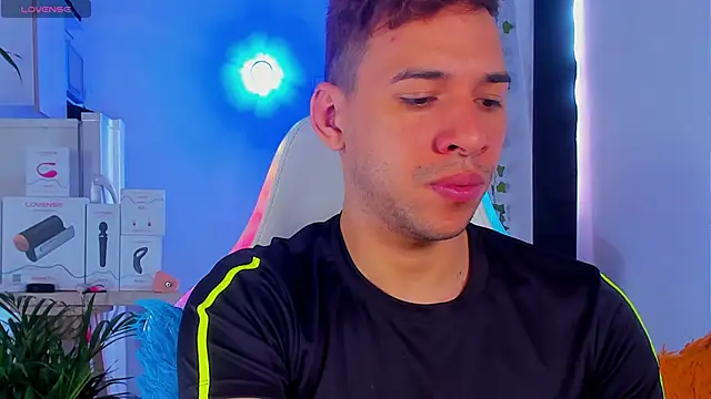 Snapshot of petter_coleman_ chatting on March 23, 8:57 pm petter coleman online show from March 23, 8:57 pm