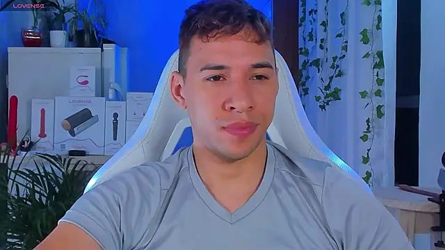 Snapshot of petter_coleman_ chatting on March 26, 6:52 am petter coleman online show from March 26, 6:52 am