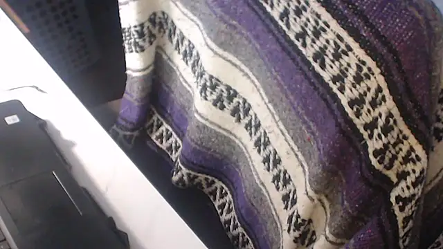 QueenDenizeAndTheCaptain online show from October 3, 6:05 pm