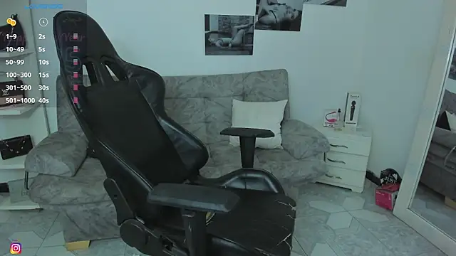 Snapshot of candy_alicee chatting on March 27, 2:39 am candy alicee online show from March 27, 2:39 am