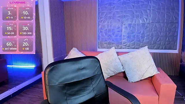 kimbrownn online show from January 17, 10:55 am