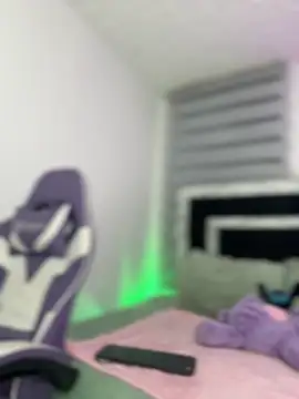 Snapshot of sophie_cute66 chatting on November 11, 6:46 am sophie cute66 online show from November 11, 6:46 am