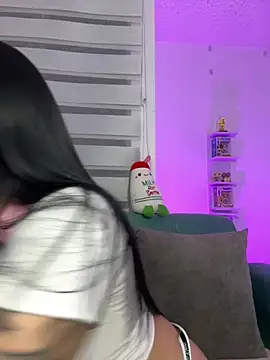 Snapshot of sophie_cute66 chatting on February 12, 5:57 am sophie cute66 online show from February 12, 5:57 am