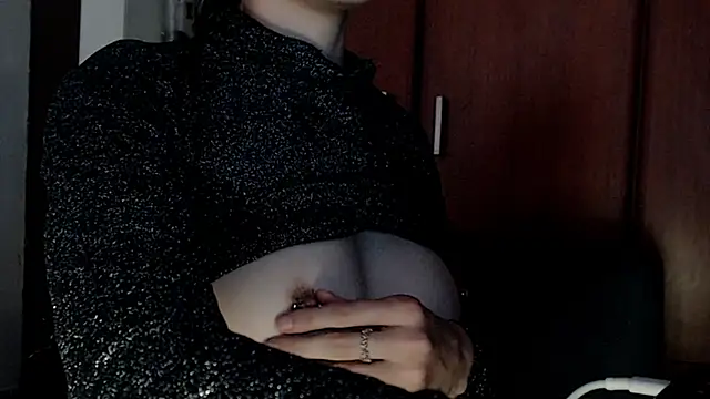 Juls winter  online show from January 7, 10:30 pm