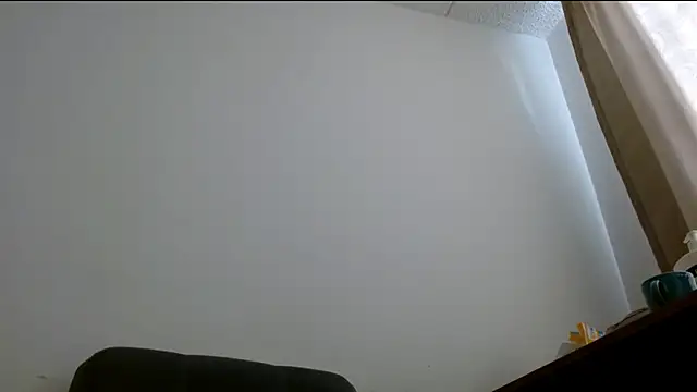 Snapshot of Juls_winter_ chatting on April 29, 8:04 pm Juls winter online show from April 29, 8:04 pm