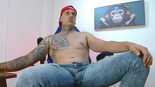 Snapshot of Joeysexx2 chatting on February 15, 7:51 am Joeysexx2 online show from February 15, 7:51 am