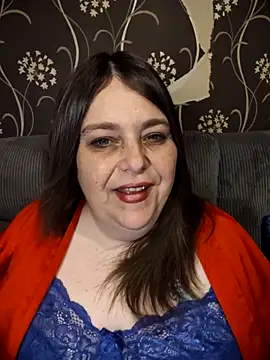 HouseWifeWhore Milf online show from May 10, 9:31 pm